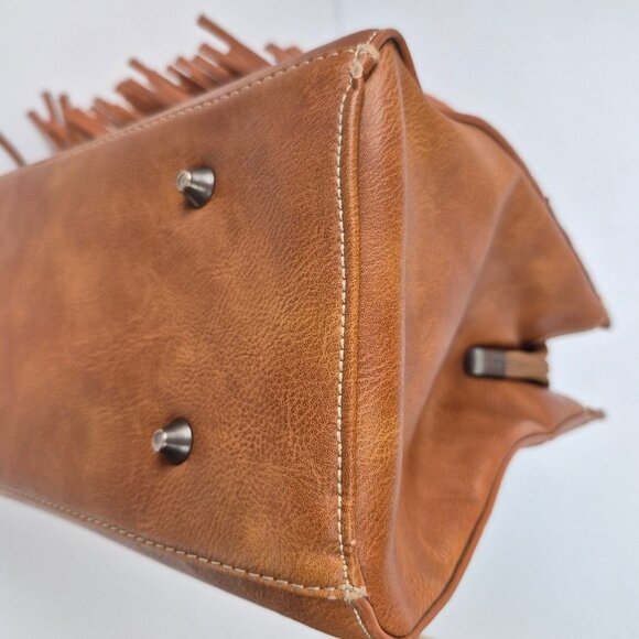 Montana West American Bling Collection Fringe Studded Western Shoulder Bag - Picture 12 of 16